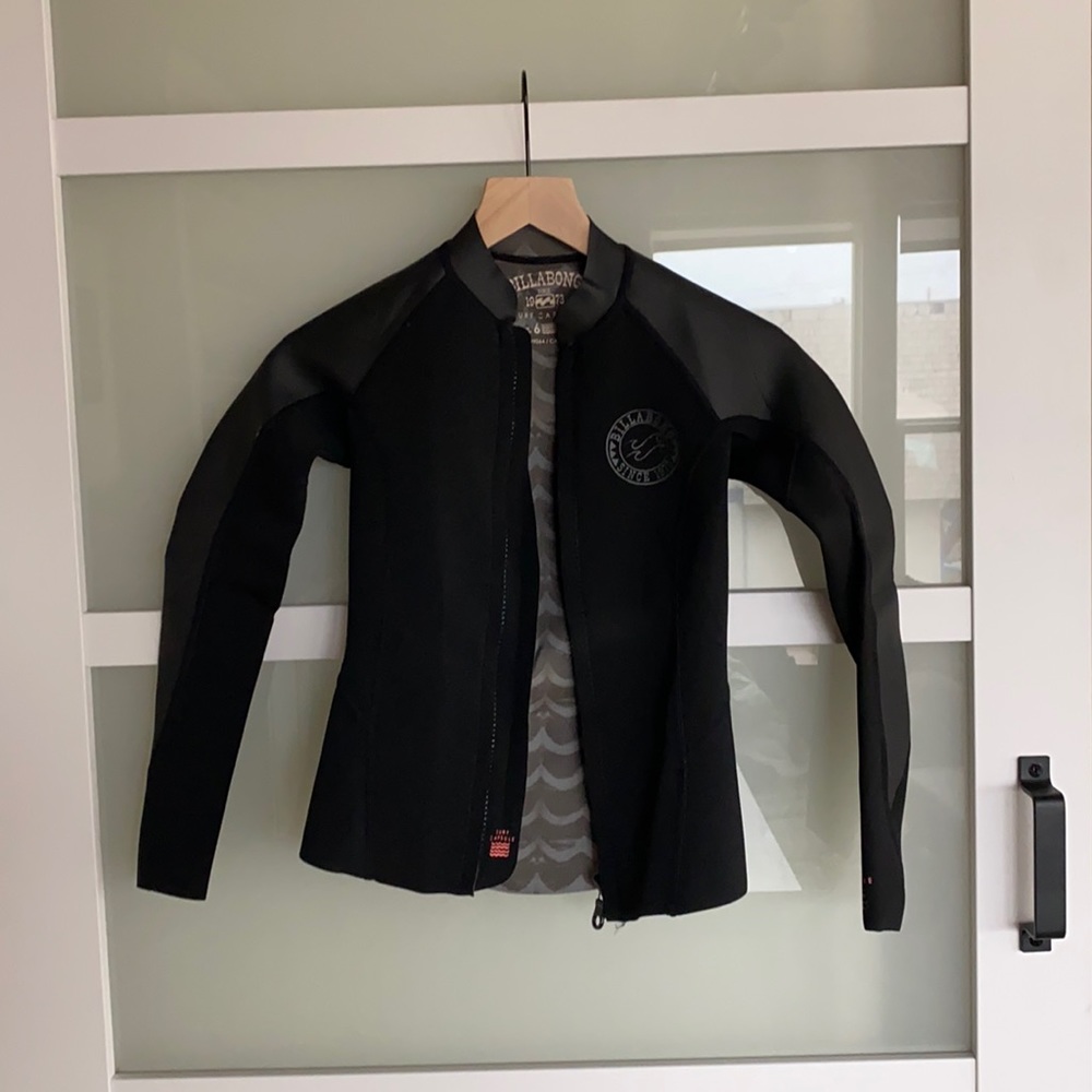 Billabong wetsuit jacket- size 2